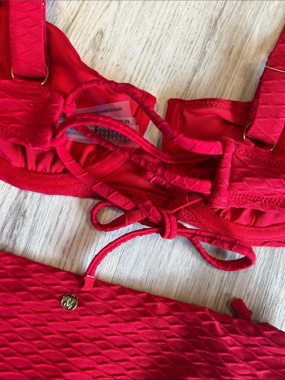 Victoria’s Secret Swim Red Textured Underwire Bikini Set 36B Top Med Bottoms NWT